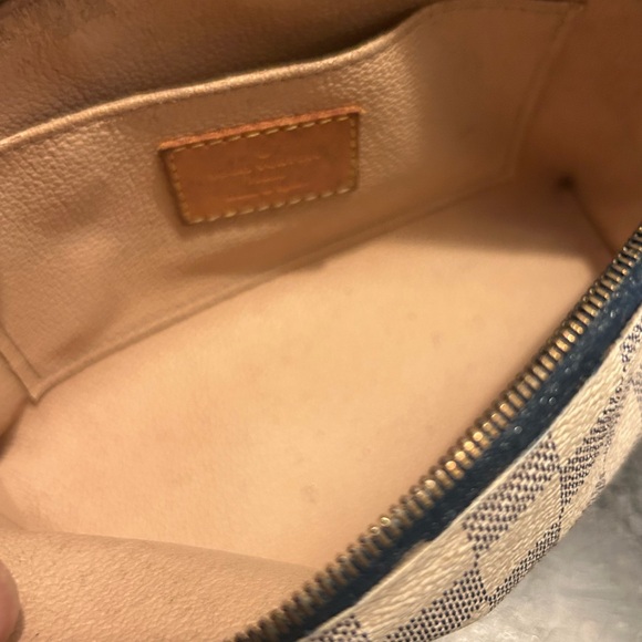 🦁 Louis Vuitton Damier Azur Bag - Picture 9 of 12